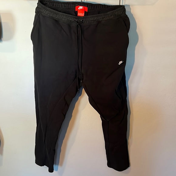 Men’s Nike Joggers - Picture 1 of 4